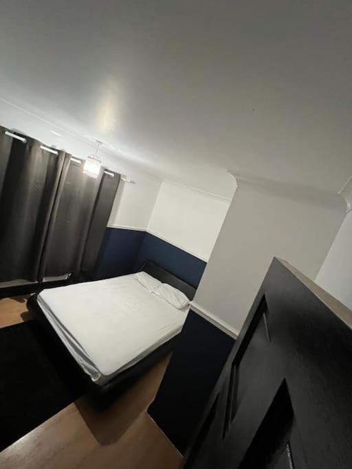 诺丁汉Cheerful 3 Bed House With Free Parking.别墅 外观 照片