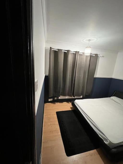 诺丁汉Cheerful 3 Bed House With Free Parking.别墅 外观 照片