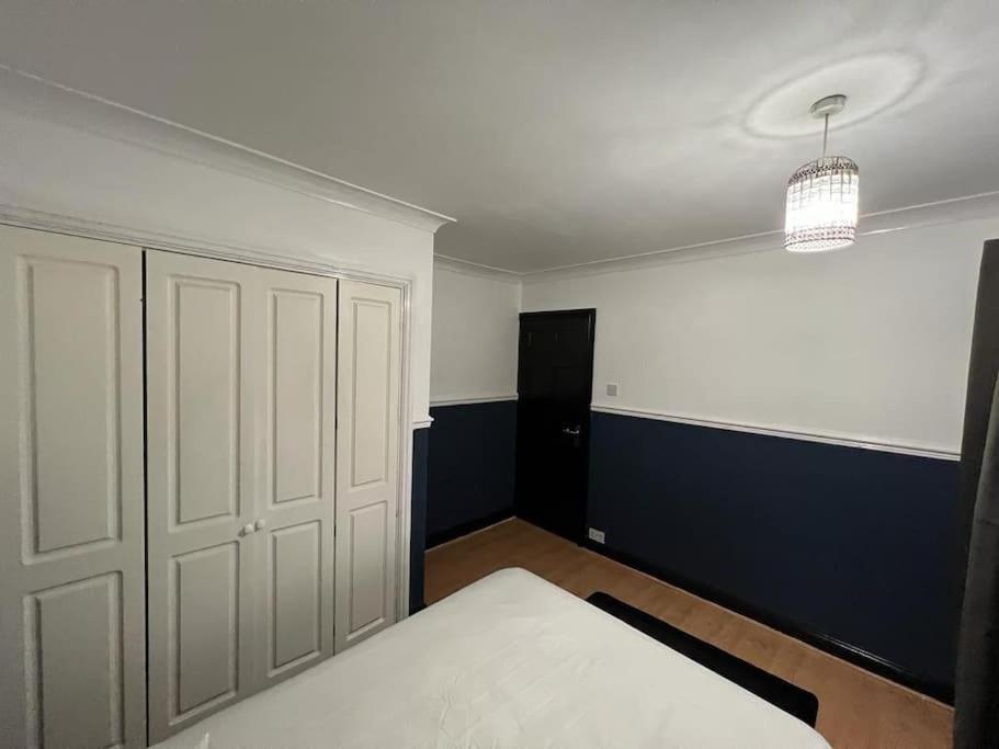 诺丁汉Cheerful 3 Bed House With Free Parking.别墅 外观 照片