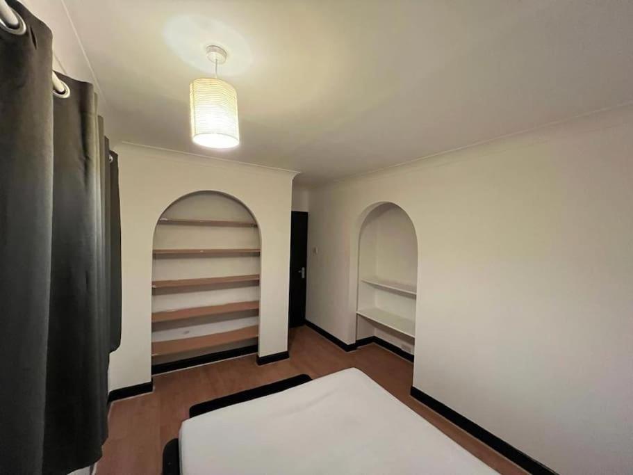 诺丁汉Cheerful 3 Bed House With Free Parking.别墅 外观 照片