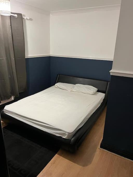 诺丁汉Cheerful 3 Bed House With Free Parking.别墅 外观 照片